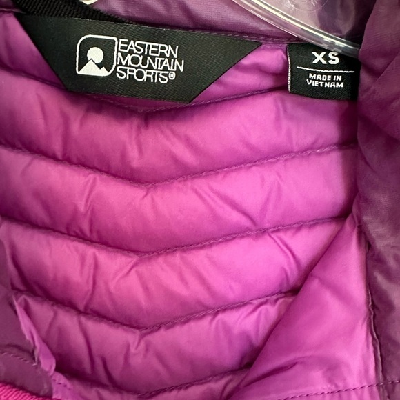 Downtek fuchsia water repellant lightweight down puffer vest, XS - Picture 3 of 7